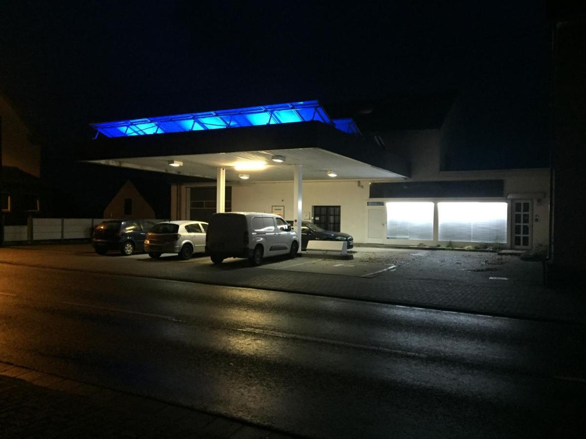 Alte Tankstelle Leilighet Strassenhaus Eksteriør bilde